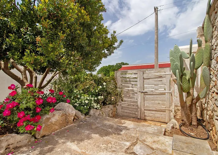 Villa La Dimora Dello Zio, With Pool Ostuni