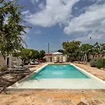 Villa La Dimora Dello Zio, With Pool Ostuni