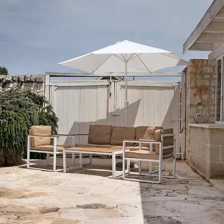 فيلة La Dimora Dello Zio, With Pool أوستوني