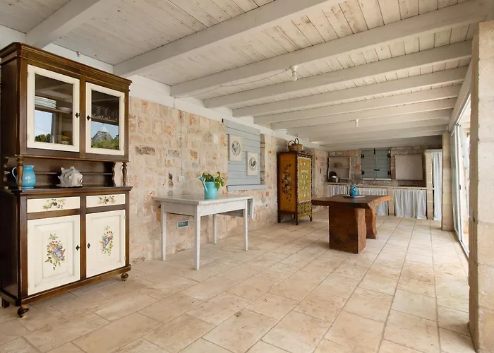 La Dimora Dello Zio, With Pool فيلة أوستوني