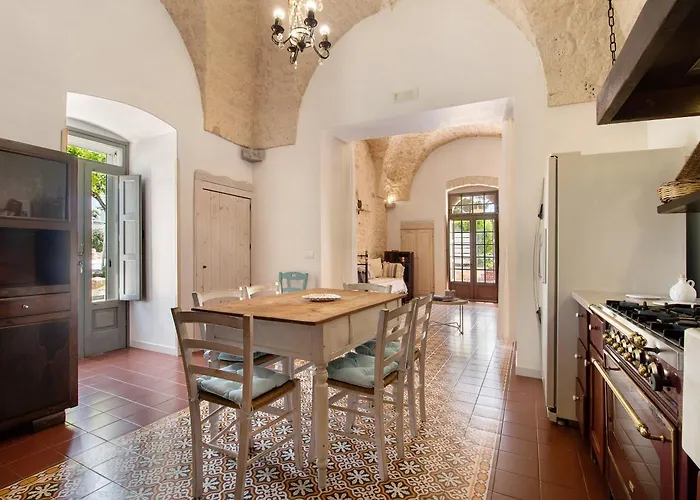 La Dimora Dello Zio, With Pool فيلة *